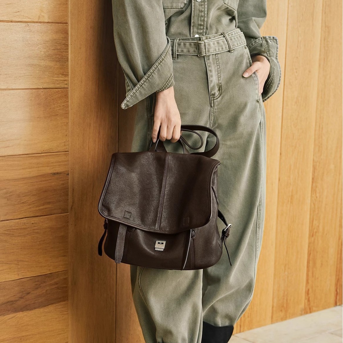 Personalized Waxed Canvas Mess - Business Backpack Brief reseña y precio
