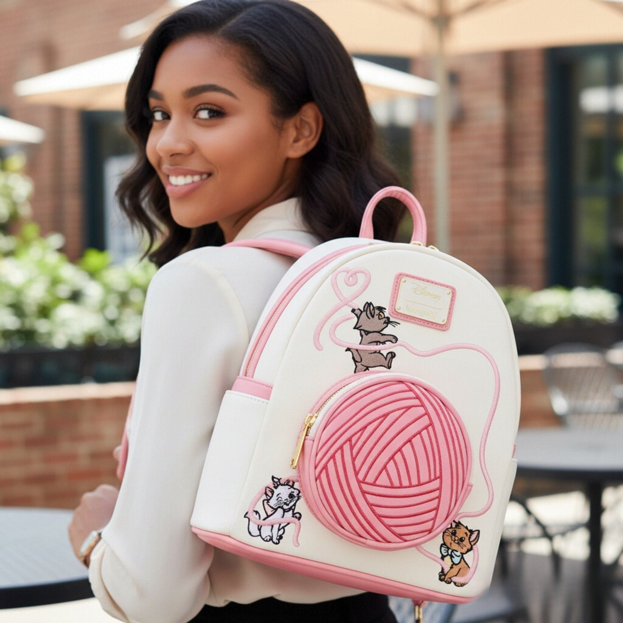 The Aristocats Marie Floral Al - Mini Backpack Purse reseña y precio